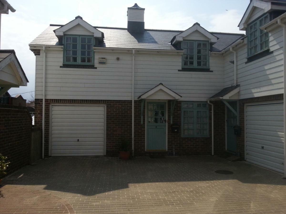 Bo'S Holiday Cottage Eastbourne Eksteriør bilde